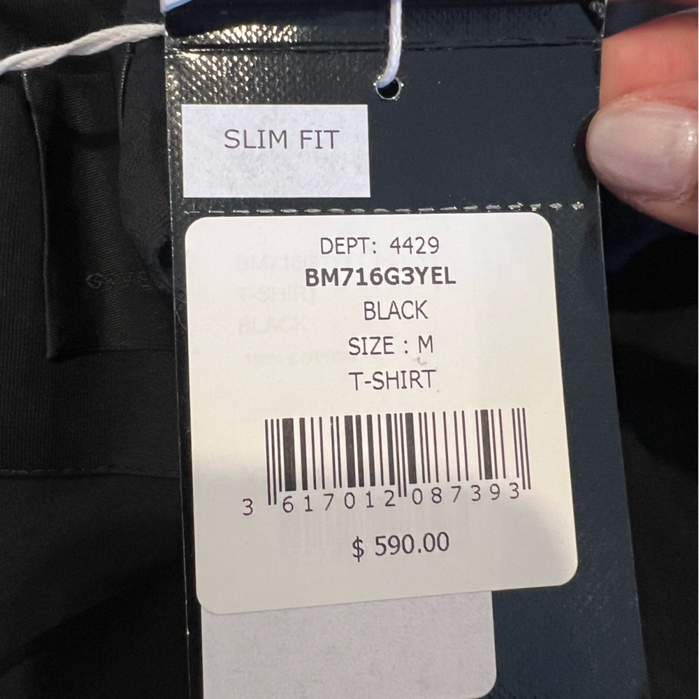 *NEW* GIVENCHY Slim Fit  t-shirt - Picture 10 of 11